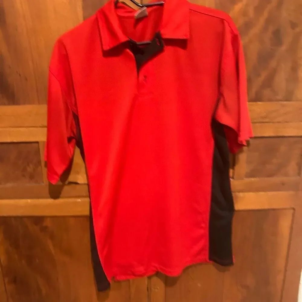 Superior Uniform Group short sleeve polo size medium